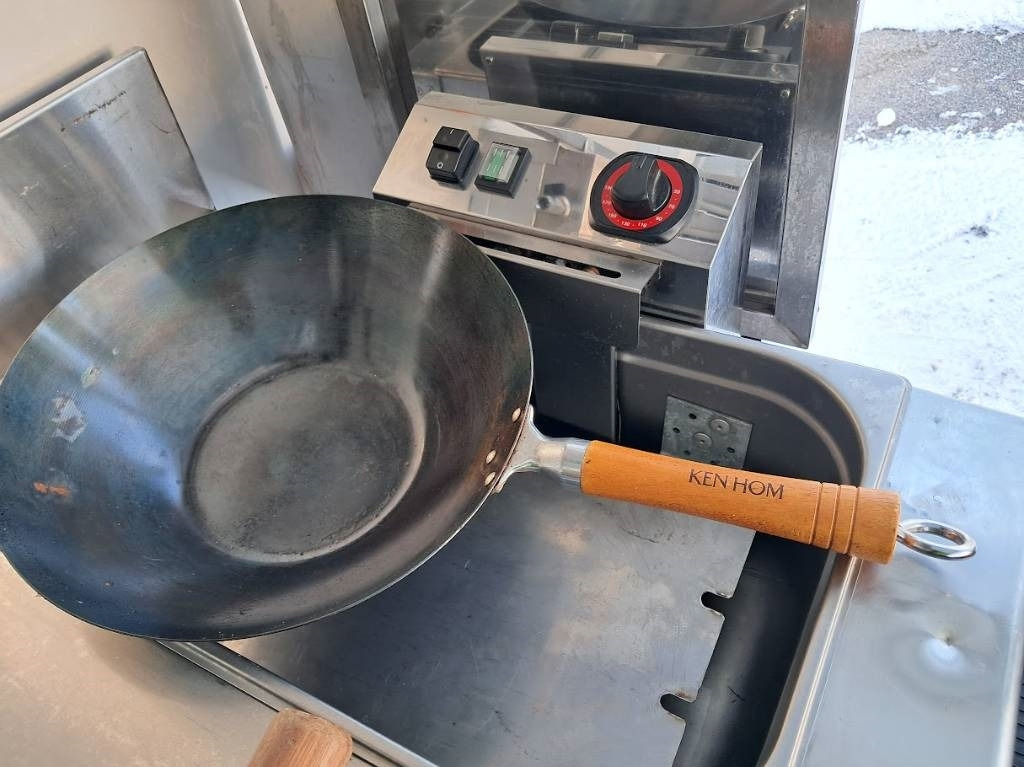 Matbil, Varebil Nissan NV 400 Food Truck Gilli/Katukeittiö auto: bilde 9