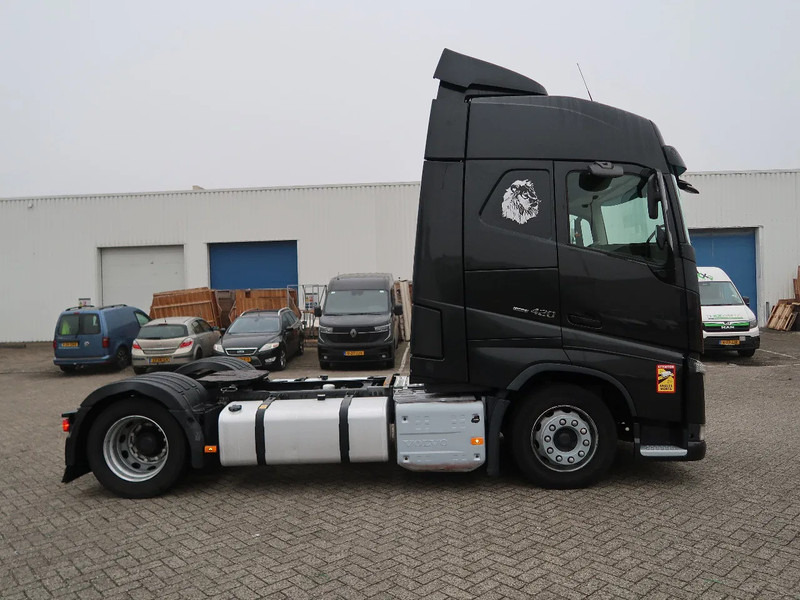 Volvo FH 420 Glob, i-shift, Euro 6, 2 Tanks, TUV, NL Truck, TOP! - Trekkvogn: bilde 4 Volvo FH 420 Glob, i-shift, Euro 6, 2 Tanks, TUV, NL Truck, TOP! - Trekkvogn: bilde 4