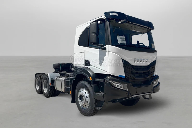 Iveco T-WAY AT720T47TH 6×4 R22.5 Tyres Tractor Head - Barcelona Stock - Trekkvogn: bilde 1 Iveco T-WAY AT720T47TH 6×4 R22.5 Tyres Tractor Head - Barcelona Stock - Trekkvogn: bilde 1