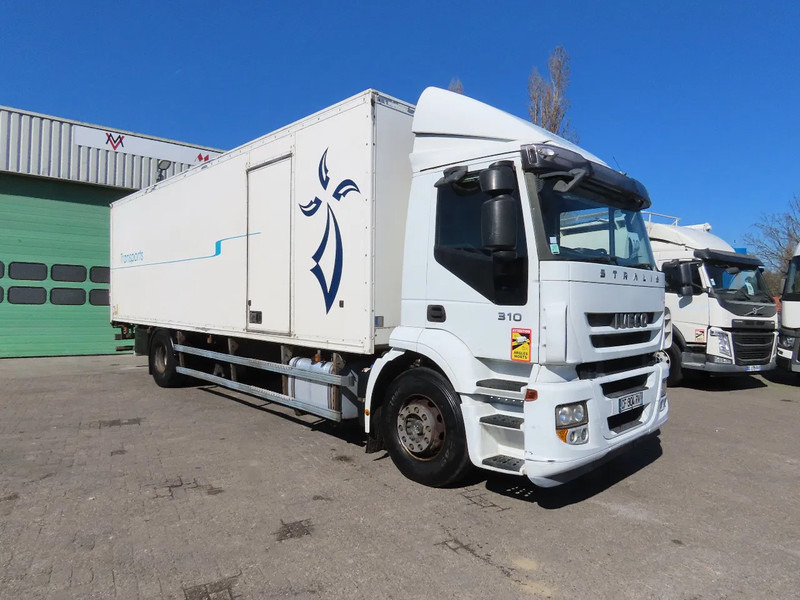 Iveco Stralis 310 8 meter box! Retarder, Great condition! - Skapbil: bilde 2 Iveco Stralis 310 8 meter box! Retarder, Great condition! - Skapbil: bilde 2