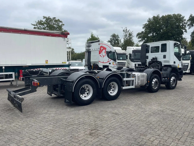 Iveco Trakker 410 PTO RETARDER, 8x4 , 442000 km! - Chassis lastebil: bilde 5 Iveco Trakker 410 PTO RETARDER, 8x4 , 442000 km! - Chassis lastebil: bilde 5