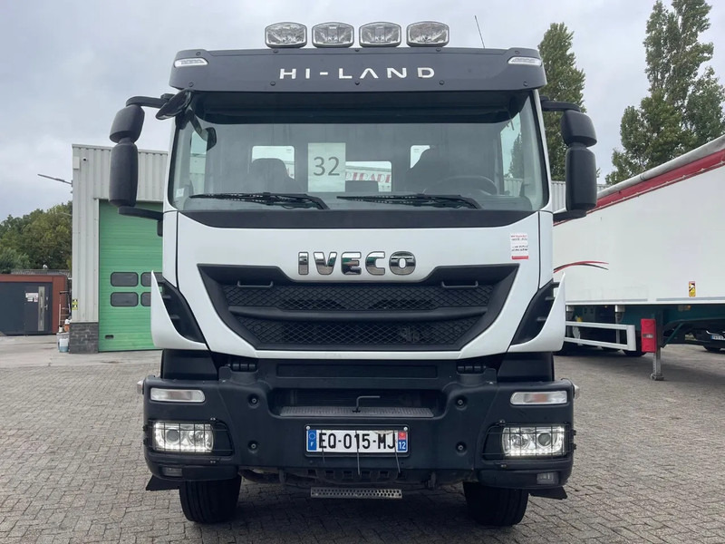 Iveco Trakker 410 PTO RETARDER, 8x4 , 442000 km! - Chassis lastebil: bilde 2 Iveco Trakker 410 PTO RETARDER, 8x4 , 442000 km! - Chassis lastebil: bilde 2