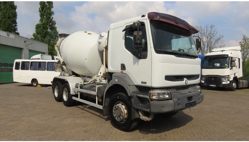 Renault Kerax 370 6X6! 10M3, FULL SPRIG. GREAT CONDITON! - Betongbil: bilde 4 Renault Kerax 370 6X6! 10M3, FULL SPRIG. GREAT CONDITON! - Betongbil: bilde 4