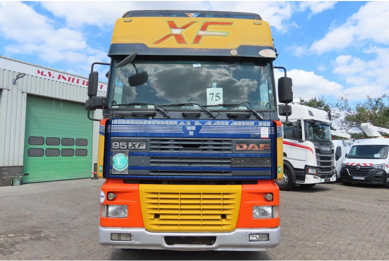 DAF XF 530 type E4, Manual!!! - Trekkvogn: bilde 3 DAF XF 530 type E4, Manual!!! - Trekkvogn: bilde 3
