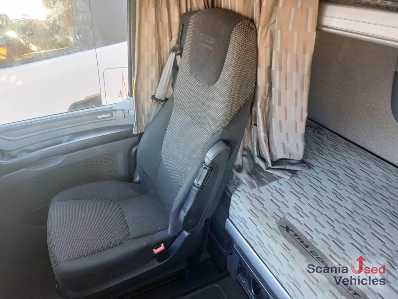 DAF XF 460 FT Space Cab Low deck - Trekkvogn: bilde 5 DAF XF 460 FT Space Cab Low deck - Trekkvogn: bilde 5