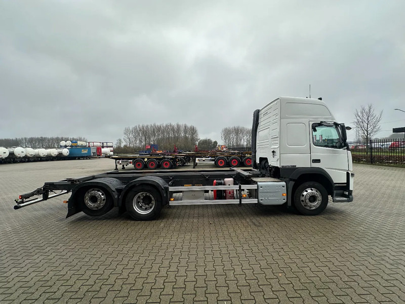 Volvo FM 380 Globetrotter 6x2, ADR (FL, AT, OX), LIFT/STEER, 636.183km - Chassis lastebil: bilde 4 Volvo FM 380 Globetrotter 6x2, ADR (FL, AT, OX), LIFT/STEER, 636.183km - Chassis lastebil: bilde 4