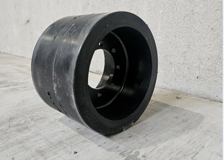 Galet inférieur VULCAN AGRI pour tracteur à chenilles Challenger MT700/MT800 - F - Belter - Rulle for Beltetraktor: bilde 4 Galet inférieur VULCAN AGRI pour tracteur à chenilles Challenger MT700/MT800 - F - Belter - Rulle for Beltetraktor: bilde 4