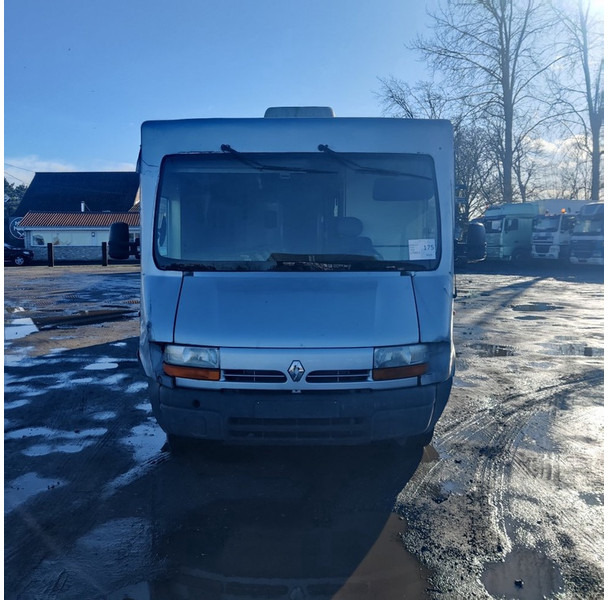 Renault X70T - Kassebil: bilde 3 Renault X70T - Kassebil: bilde 3