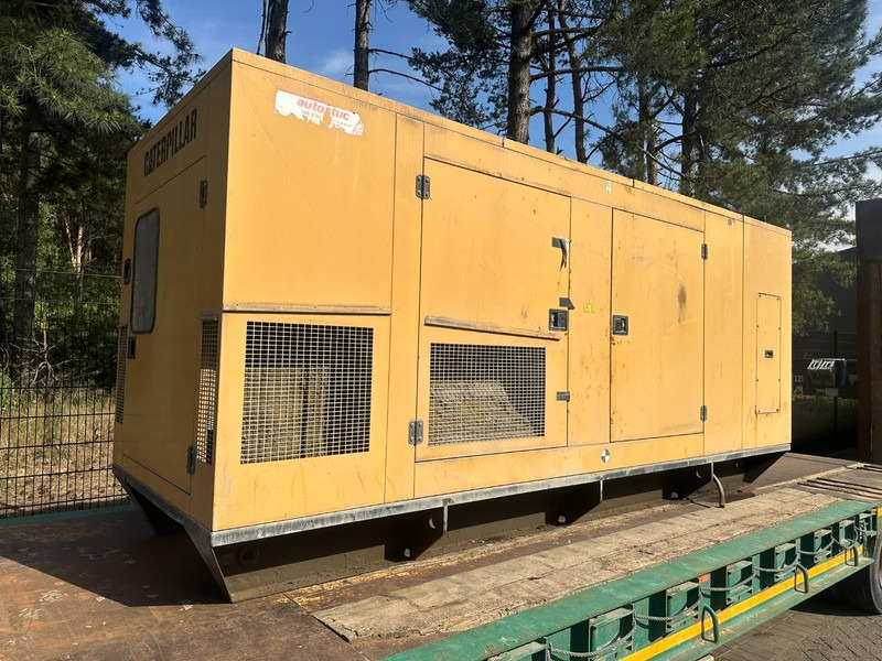 Caterpillar 400 GEN SET - 365kVA - 292kW - 400V/230V - 527A - 4574kg - Elektrisk generator: bilde 1 Caterpillar 400 GEN SET - 365kVA - 292kW - 400V/230V - 527A - 4574kg - Elektrisk generator: bilde 1