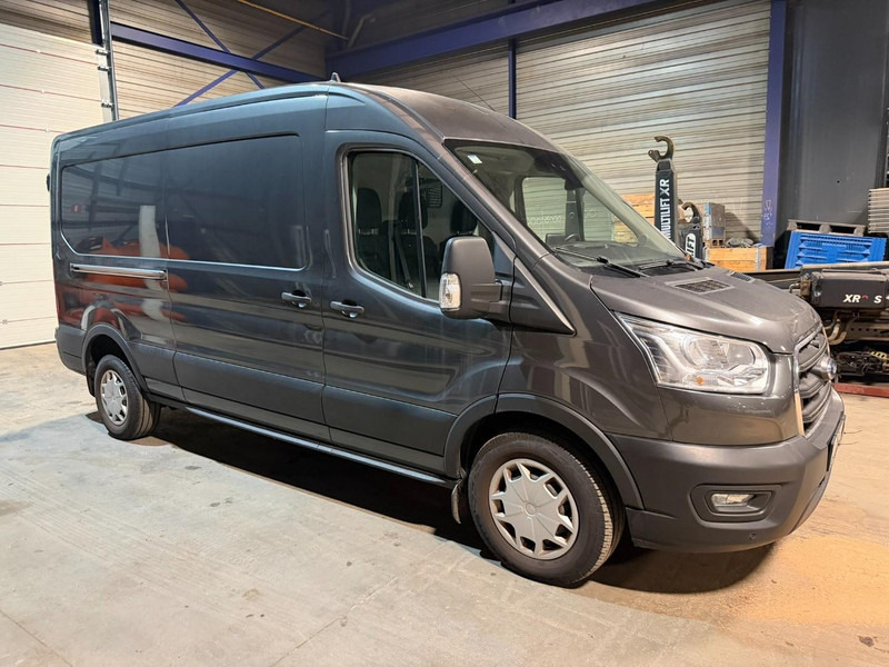 Ford Transit 350 L2H2 TREND - AUTO - CAMERA - NAVI - PDC - A/C - 2.0 D - 170HP - *NEW CONDITION / WIE NEU* - GREY METALLIC - Kassebil: bilde 1 Ford Transit 350 L2H2 TREND - AUTO - CAMERA - NAVI - PDC - A/C - 2.0 D - 170HP - *NEW CONDITION / WIE NEU* - GREY METALLIC - Kassebil: bilde 1