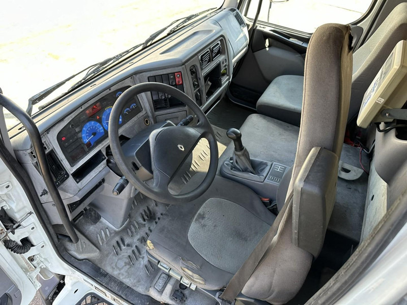 Skapbil Renault MIDLUM 180 DCI 10T - CLOSED BOX 6.5m x 2.47m x 2.52m - E3 - AIR SUSPENSION - MANUAL - FR TRUCK: bilde 8 Skapbil Renault MIDLUM 180 DCI 10T - CLOSED BOX 6.5m x 2.47m x 2.52m - E3 - AIR SUSPENSION - MANUAL - FR TRUCK: bilde 8