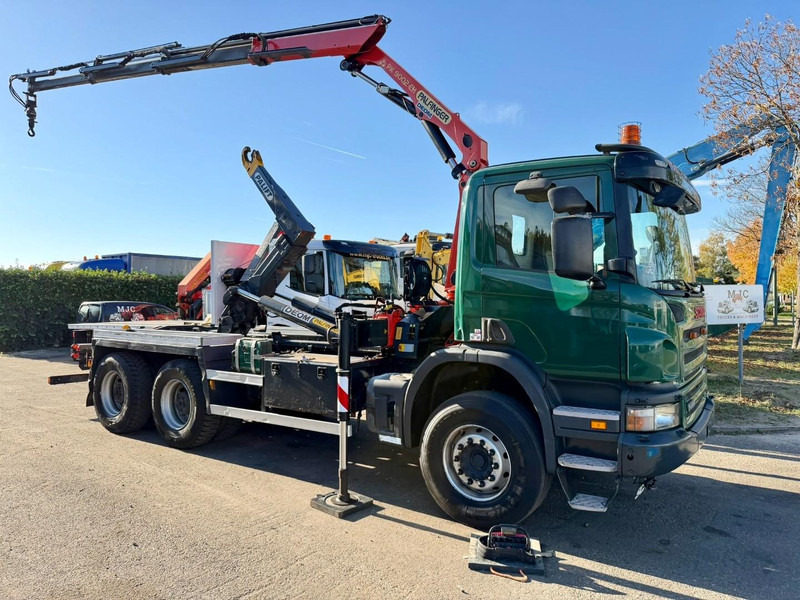 Scania P400 6x4 HOOKLIFT + CRANE PALFINGER PK9001 EH - RETARDER - 5/6F + ROTATOR + RADIO - WB 3m90 - EURO 5 - HUB REDUCTION / SPRING - BE TRUCK - Krokbil, Kranbil: bilde 1 Scania P400 6x4 HOOKLIFT + CRANE PALFINGER PK9001 EH - RETARDER - 5/6F + ROTATOR + RADIO - WB 3m90 - EURO 5 - HUB REDUCTION / SPRING - BE TRUCK - Krokbil, Kranbil: bilde 1