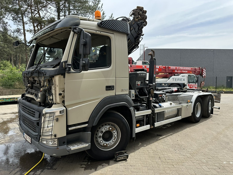 Volvo FM 370 6x2 HOOKLIFT 21T + CRANE HIAB 144 E-4 HIDUO - ENGINE / GEARBOX OK - CHASSIS OK - RUNNING + DRIVING - BE TRUCK - Krokbil, Kranbil: bilde 4 Volvo FM 370 6x2 HOOKLIFT 21T + CRANE HIAB 144 E-4 HIDUO - ENGINE / GEARBOX OK - CHASSIS OK - RUNNING + DRIVING - BE TRUCK - Krokbil, Kranbil: bilde 4