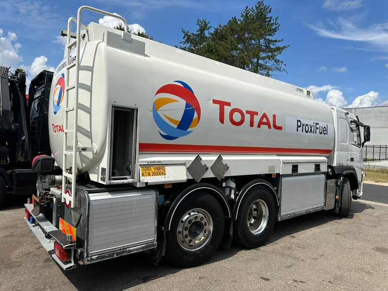 Volvo FM 450 6x2 19.000L - 5 COMP. FUEL TANKER / CITERNE - LIFT + STEERING AXLE - EURO 5 - - Tankbil: bilde 4 Volvo FM 450 6x2 19.000L - 5 COMP. FUEL TANKER / CITERNE - LIFT + STEERING AXLE - EURO 5 - - Tankbil: bilde 4