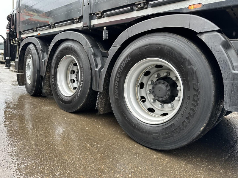 Volvo FM 460 8x4 TRIDEM + CRANE HIAB 192 E-5 X HIPRO - DYNAMIC STEERING - 364.000km - TOP CONDITION - Kranbil: bilde 5 Volvo FM 460 8x4 TRIDEM + CRANE HIAB 192 E-5 X HIPRO - DYNAMIC STEERING - 364.000km - TOP CONDITION - Kranbil: bilde 5