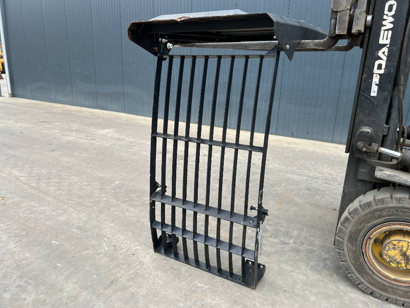 Cat M313D / M315D / M316D / M318D / M322D / M325D - Førerhus og interiør for Bygg og anlegg: bilde 1 Cat M313D / M315D / M316D / M318D / M322D / M325D - Førerhus og interiør for Bygg og anlegg: bilde 1