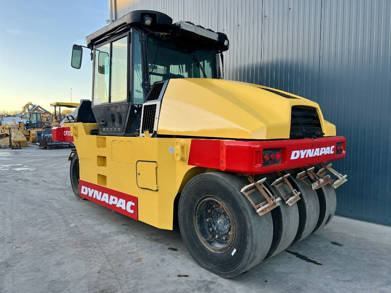 Dynapac CP224 - Gummihjuls vals: bilde 4 Dynapac CP224 - Gummihjuls vals: bilde 4