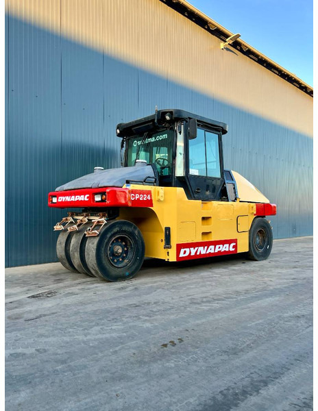 Dynapac CP224 - Gummihjuls vals: bilde 1 Dynapac CP224 - Gummihjuls vals: bilde 1