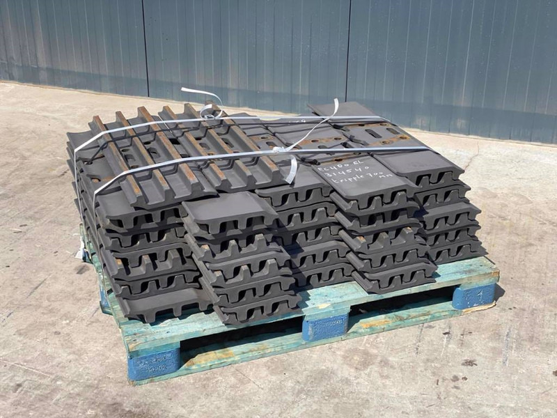 Komatsu PC300 / PC360 / PC400 Shoes/Pads - Ramme/ Chassis for Bygg og anlegg: bilde 2 Komatsu PC300 / PC360 / PC400 Shoes/Pads - Ramme/ Chassis for Bygg og anlegg: bilde 2