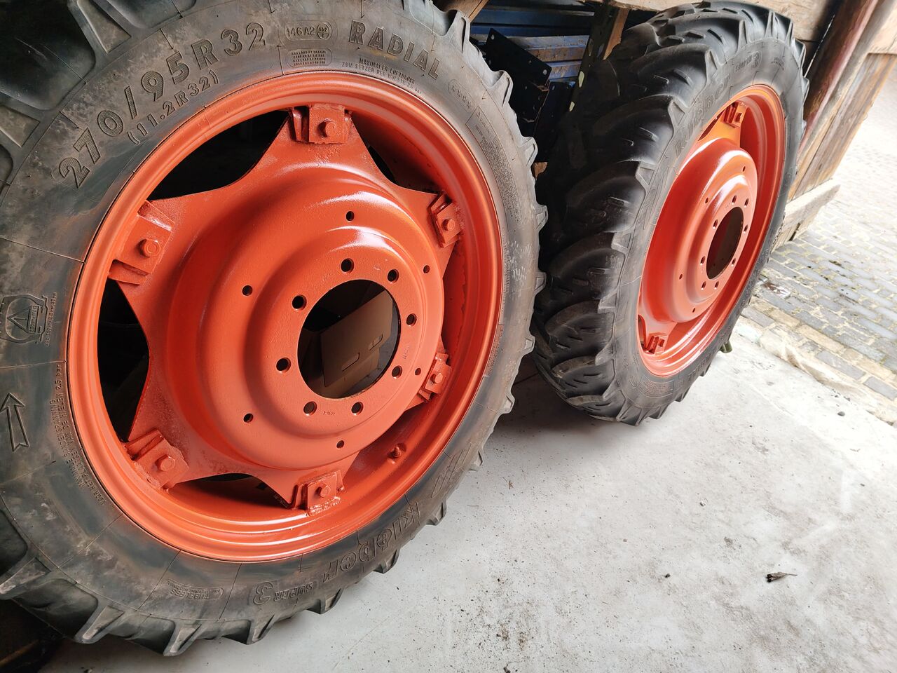 Kleber, Taurus 11.2 R32 (270/95 R32), 9.5 R48 - Komplett hjul for Landbruksteknikk: bilde 3 Kleber, Taurus 11.2 R32 (270/95 R32), 9.5 R48 - Komplett hjul for Landbruksteknikk: bilde 3