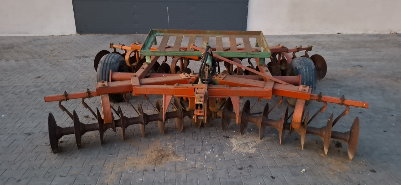 Kverneland 4 m - Skålharv: bilde 1 Kverneland 4 m - Skålharv: bilde 1