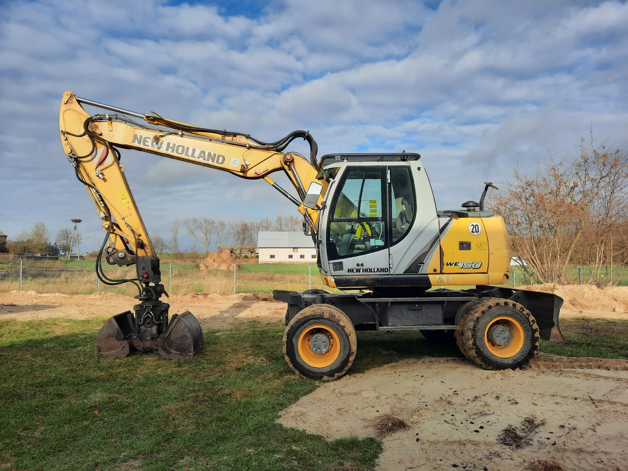 NEW HOLLAND WE150C - Hjulgraver: bilde 2 NEW HOLLAND WE150C - Hjulgraver: bilde 2