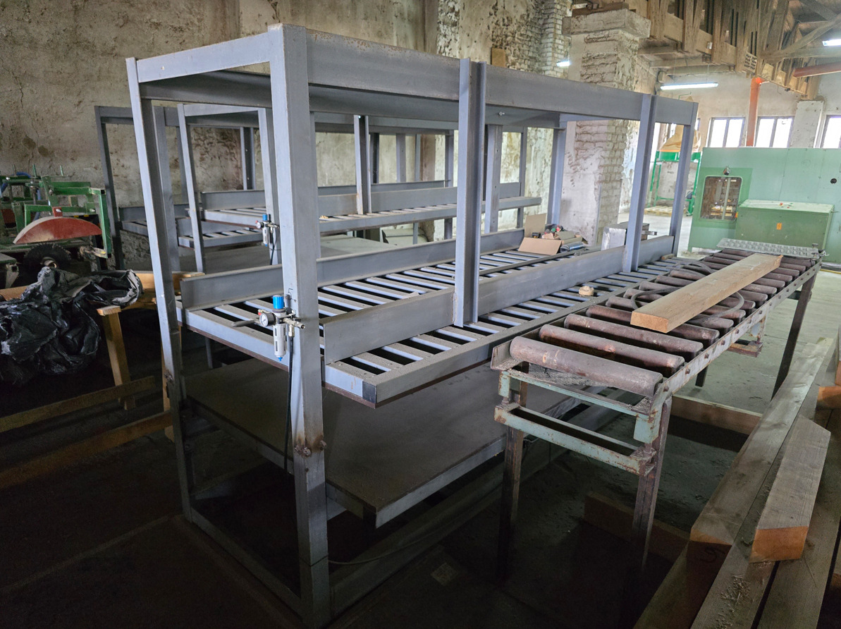 Prasa stół do klejenia płyt, drewna pneumatyczna regulowana 3 m - Trebearbeidingsmaskin: bilde 1 Prasa stół do klejenia płyt, drewna pneumatyczna regulowana 3 m - Trebearbeidingsmaskin: bilde 1