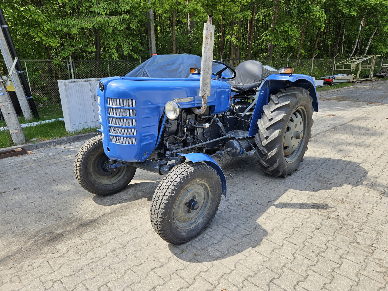 Zetor 3011 - Traktor: bilde 1 Zetor 3011 - Traktor: bilde 1