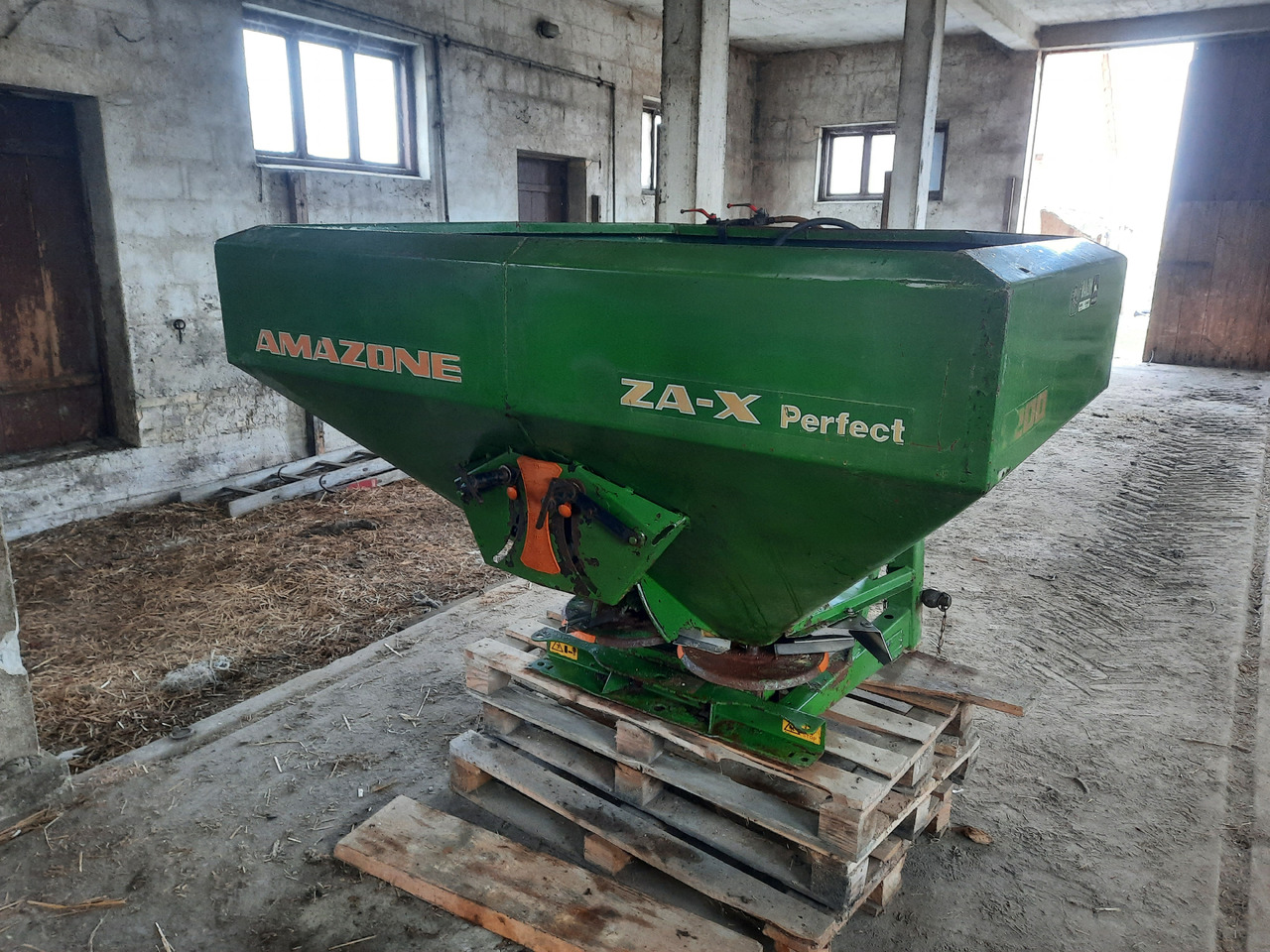 Amazone ZA-X Perfect 1200 - Gjødselspreder: bilde 1 Amazone ZA-X Perfect 1200 - Gjødselspreder: bilde 1