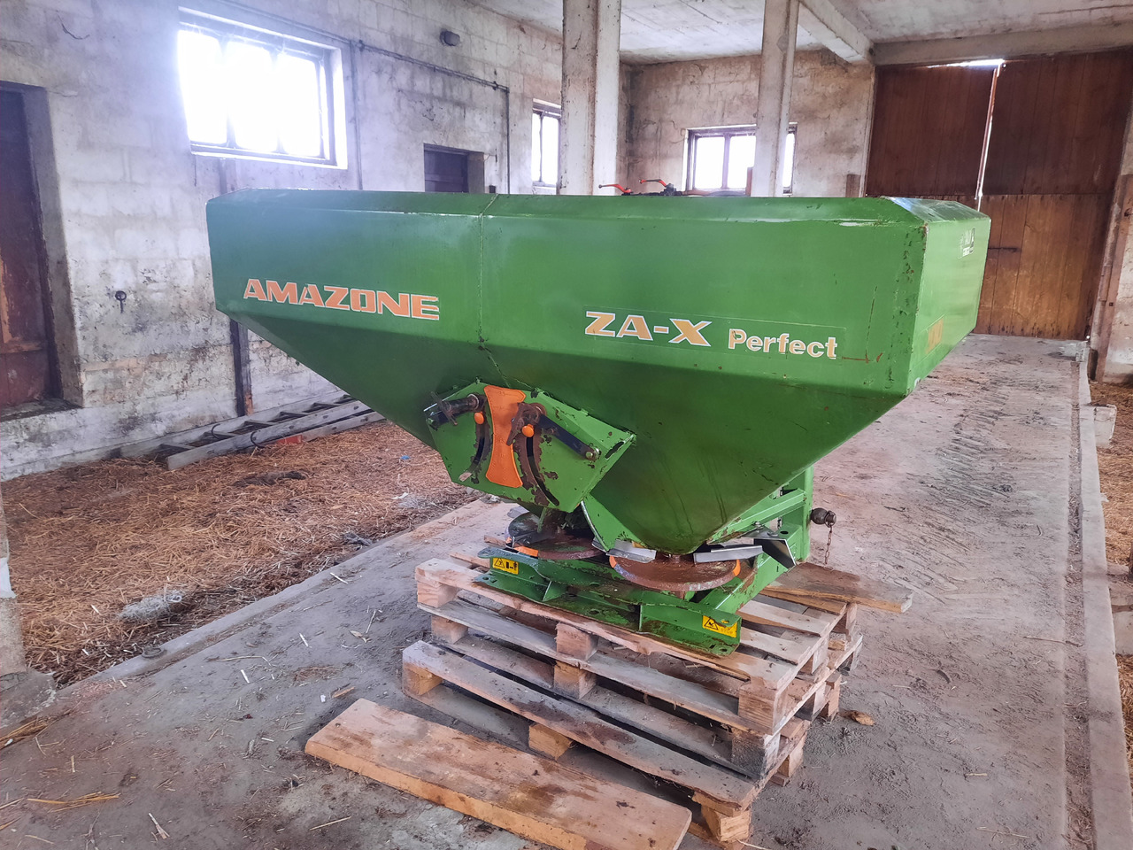 Amazone ZA-X Perfect 1200 - Gjødselspreder: bilde 3 Amazone ZA-X Perfect 1200 - Gjødselspreder: bilde 3