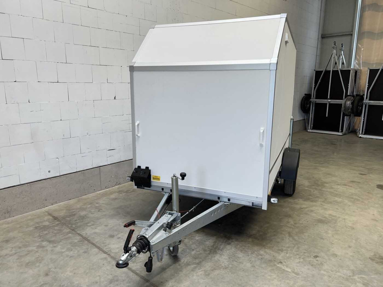 BLYSS F1330HD Seitentür,Fenster,Aero Kofferanhänger - Skaphenger: bilde 4 BLYSS F1330HD Seitentür,Fenster,Aero Kofferanhänger - Skaphenger: bilde 4