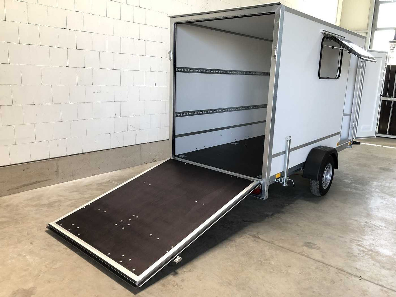 BLYSS F1336HD Rampe Tür Fenster Kofferanhänger - Skaphenger: bilde 3 BLYSS F1336HD Rampe Tür Fenster Kofferanhänger - Skaphenger: bilde 3