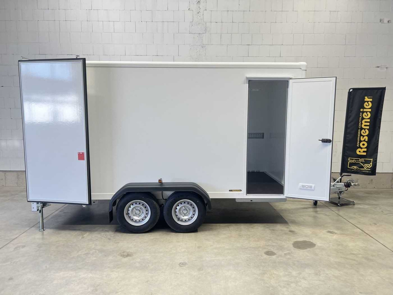 BLYSS FS2740/200HTL Seitentür Kofferanhänger - Skaphenger: bilde 1 BLYSS FS2740/200HTL Seitentür Kofferanhänger - Skaphenger: bilde 1