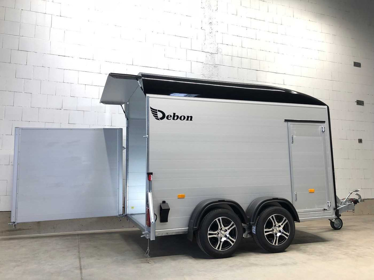 CHEVAL LIBERTE DEBON C500 Roadster Alu-Felgen Kofferanhänger - MC-henger: bilde 3 CHEVAL LIBERTE DEBON C500 Roadster Alu-Felgen Kofferanhänger - MC-henger: bilde 3