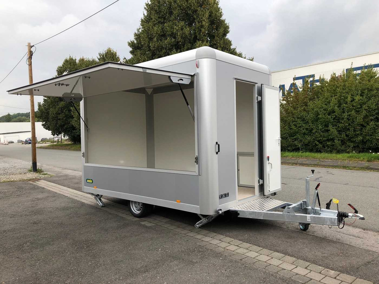 UNSINN VM 1836-13-2040 runde Ecken Verkaufsanhänger - Salgsvogn: bilde 2 UNSINN VM 1836-13-2040 runde Ecken Verkaufsanhänger - Salgsvogn: bilde 2