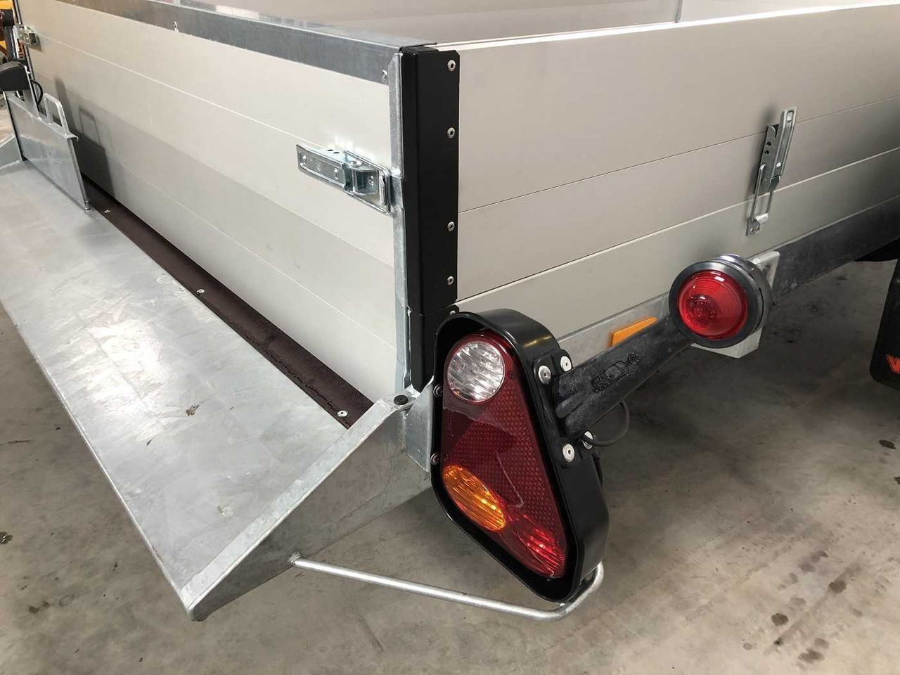 Ny Biltilhenger VEZEKO Husky FB 15.28 BW 250 Absenker: bilde 24 Ny Biltilhenger VEZEKO Husky FB 15.28 BW 250 Absenker: bilde 24