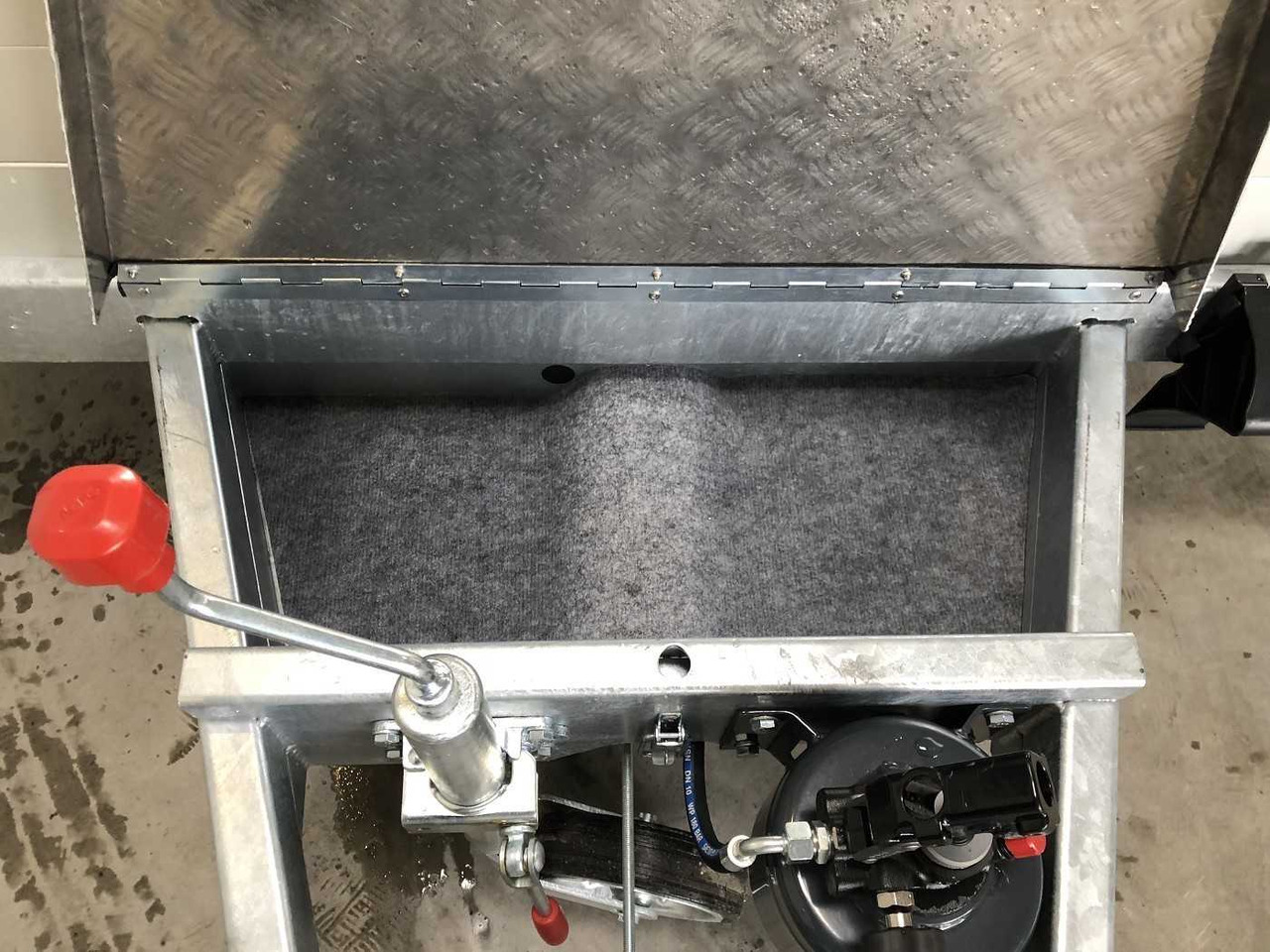 Ny Biltilhenger VEZEKO Husky FB 15.28 BW 250 Absenker: bilde 10 Ny Biltilhenger VEZEKO Husky FB 15.28 BW 250 Absenker: bilde 10