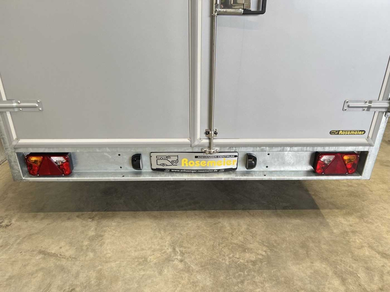 Ny Skaphenger VEZEKO TK D 27.40 Flügeltüren+Seitenk Kofferanhänger Promotionanhänger: bilde 20