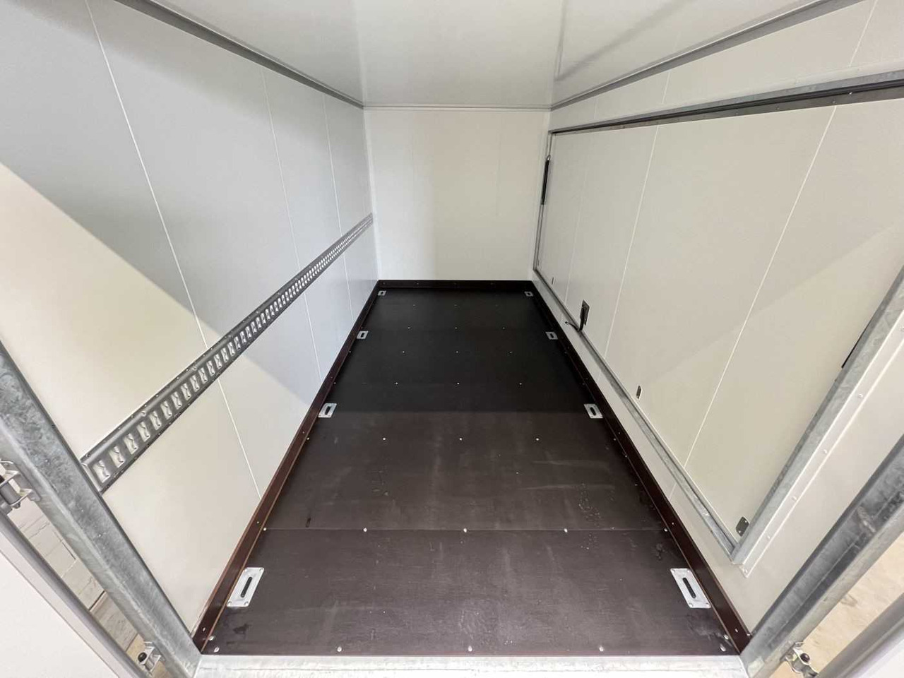 Ny Skaphenger VEZEKO TK D 27.40 Flügeltüren+Seitenk Kofferanhänger Promotionanhänger: bilde 9