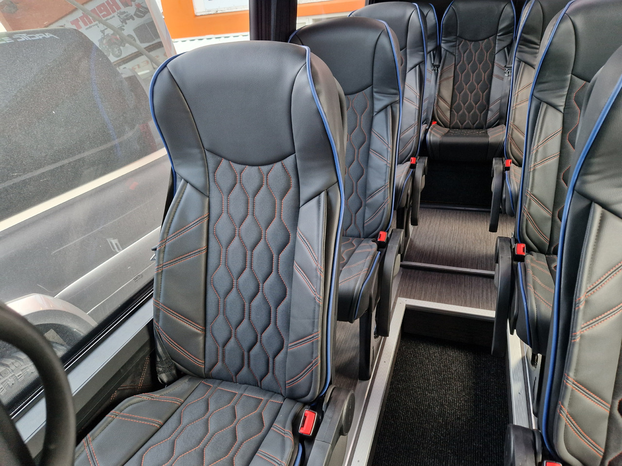 Ny Minibuss, Persontransport MERCEDES-BENZ Sprinter 519 4x4 high and low drive: bilde 13