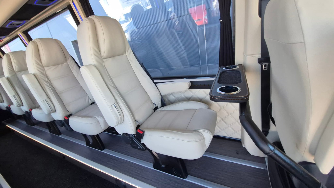 Minibuss, Persontransport MERCEDES-BENZ Sprinter 519 4x4 high and low drive: bilde 13