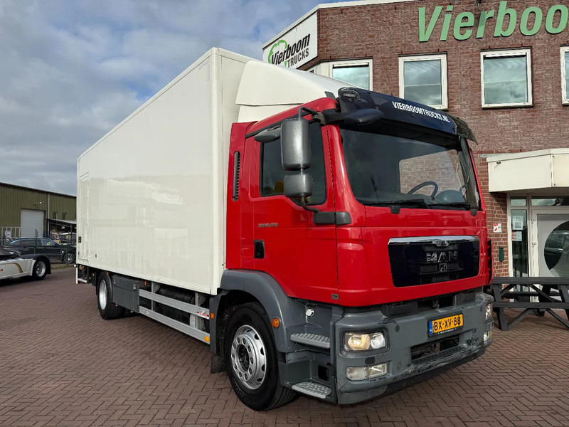 MAN TGM 18.250 TGM 18.250 4X2 Koffer mit Ladebordwand TUV-2-2026 NL-Truck - Skapbil: bilde 1 MAN TGM 18.250 TGM 18.250 4X2 Koffer mit Ladebordwand TUV-2-2026 NL-Truck - Skapbil: bilde 1
