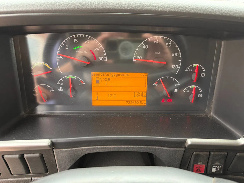 Volvo FM 260 FM9-260 4X2 / Schaltgetriebe / Koffer mit Ladebordwand / Schaltgetriebe / Euro3 - Skapbil: bilde 5 Volvo FM 260 FM9-260 4X2 / Schaltgetriebe / Koffer mit Ladebordwand / Schaltgetriebe / Euro3 - Skapbil: bilde 5