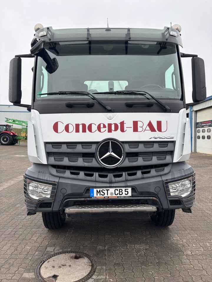 Mercedes-Benz AROCS Kipper 4x4 - Lastebil: bilde 2 Mercedes-Benz AROCS Kipper 4x4 - Lastebil: bilde 2