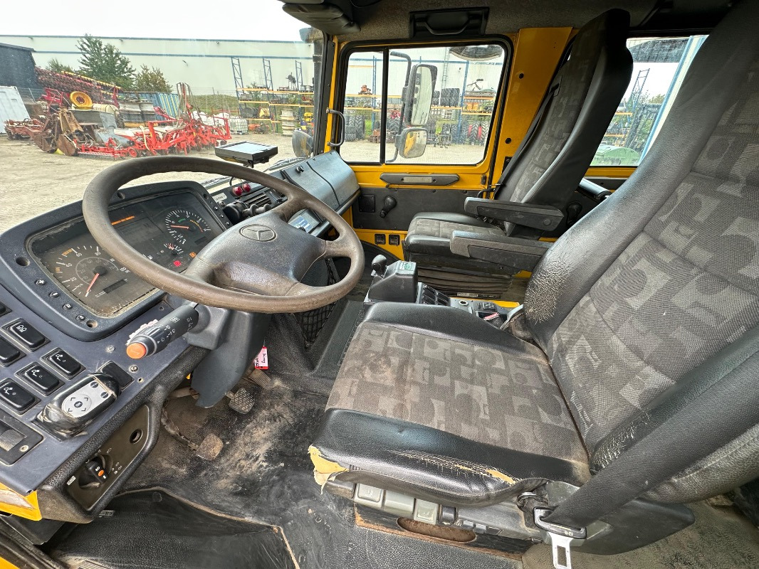 Mercedes-Benz U 4000 - Traktor: bilde 5 Mercedes-Benz U 4000 - Traktor: bilde 5