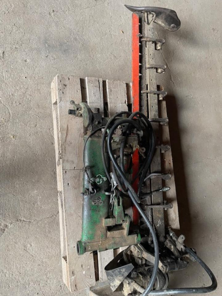 Doppelmesser-Mähwerk, Seitenanbau, passend zum John Deere 1140 - Beitepusser/ Kantklipper: bilde 2 Doppelmesser-Mähwerk, Seitenanbau, passend zum John Deere 1140 - Beitepusser/ Kantklipper: bilde 2