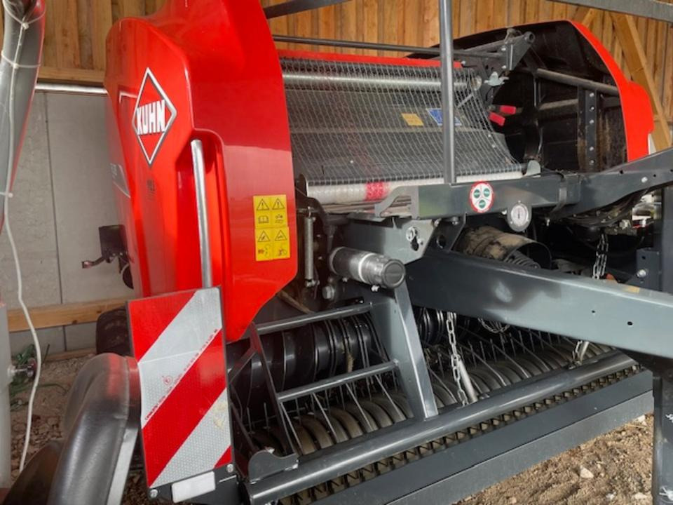 Rundballenpresse Kuhn FB 3125 OC 14 - Rundballepresse: bilde 2 Rundballenpresse Kuhn FB 3125 OC 14 - Rundballepresse: bilde 2