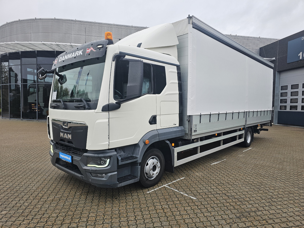 MAN TGL 12.250 - Kapellbil: bilde 1 MAN TGL 12.250 - Kapellbil: bilde 1