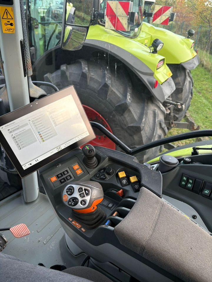 CLAAS Arion 550 CMATIC - Traktor: bilde 5 CLAAS Arion 550 CMATIC - Traktor: bilde 5