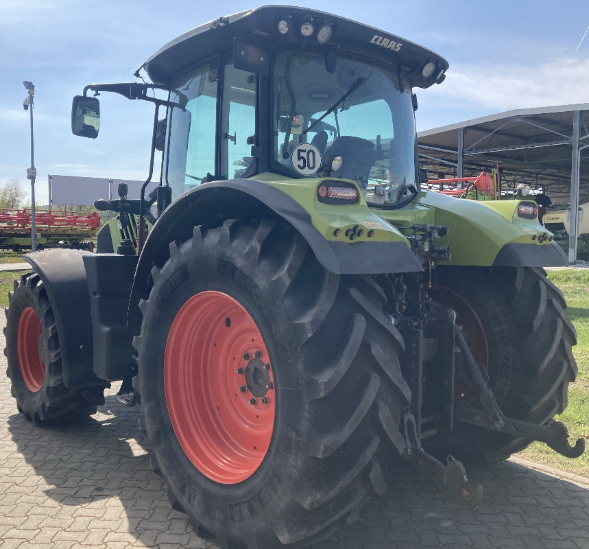 CLAAS Arion 650 CMATIC - Traktor: bilde 5 CLAAS Arion 650 CMATIC - Traktor: bilde 5